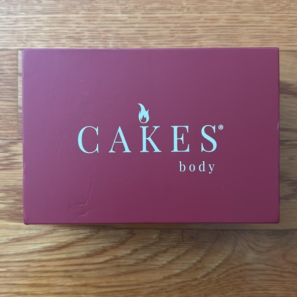 Cakes Bra - Picture 5 of 5